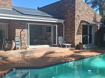 4 Bedroom House For Sale in Kempton Park - hkp2.webp