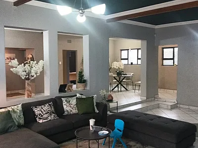 4 Bedroom House For Sale in Kempton Park - img