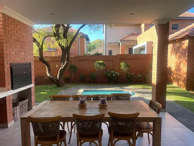 4 Bedroom Townhouse To Rent in Pretoria - uqAN.webp