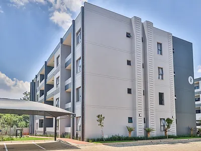 2 Bedroom Apartment For Sale in Midrand - Sn8y.webp
