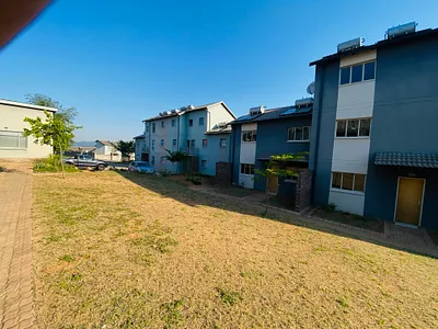 2 Bedroom Apartment For Sale in Nelspruit - NGEF.webp