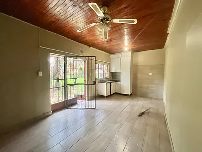 1 Bedroom Apartment To Rent in White River - img