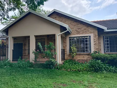 3 Bedroom House For Sale in Nelspruit - ifkA.webp