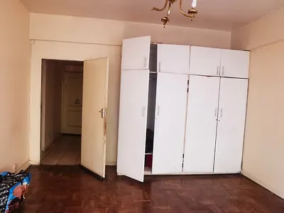 2 Bedroom Apartment For Sale in Johannesburg - img