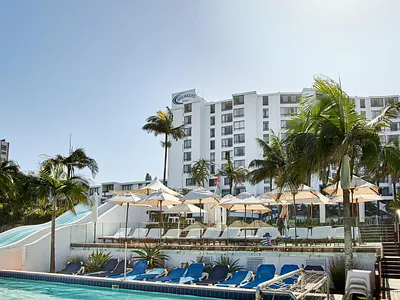 2 Bedroom Apartment For Sale in Umhlanga - 7jwu.webp