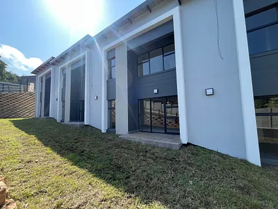 2 Bedroom Apartment For Sale in Tongaat - NZ0W.webp