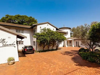 4 Bedroom House For Sale in Umhlanga - pjsd.webp