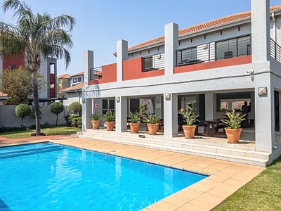 2 Bedroom Apartment To Rent in Sandton - img