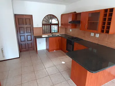 2 Bedroom Apartment For Sale in Randburg - kp0e.webp