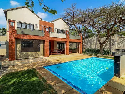 1 Bedroom Apartment For Sale in Sandton - img