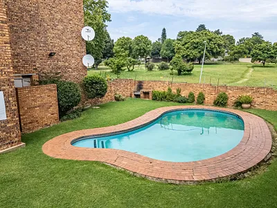 2 Bedroom Apartment For Sale in Randburg - tmDD.webp