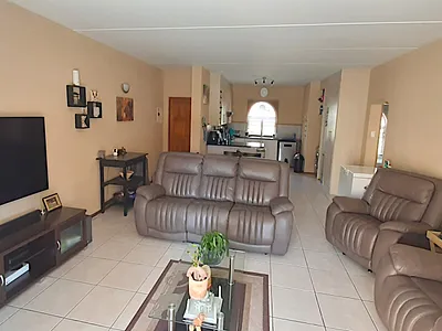 2 Bedroom Apartment For Sale in Randburg - a0nG.webp