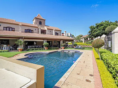 1 Bedroom Apartment To Rent in Sandton - img