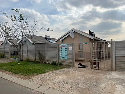 3 Bedroom House For Sale in Alberton - img