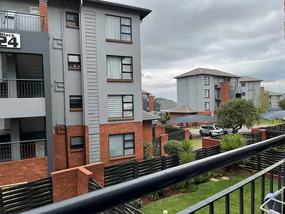 2 Bedroom Apartment For Sale in Johannesburg - img