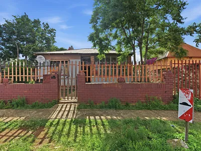 2 Bedroom House For Sale in Springs - c2AT.webp