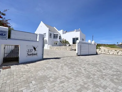 5 Bedroom House For Sale in Langebaan - WHPn.webp