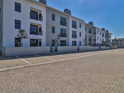 2 Bedroom Apartment To Rent in Kraaifontein - XUbH.webp