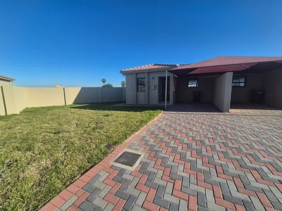 3 Bedroom House To Rent in Kuils River - m9hx.webp