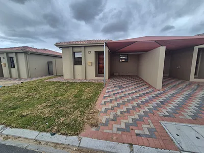 3 Bedroom House To Rent in Kuils River - BDtz.webp