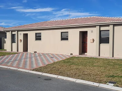 2 Bedroom House To Rent in Kuils River - 1xVz.webp