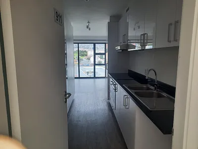 Apartment To Rent in Cape Town - img