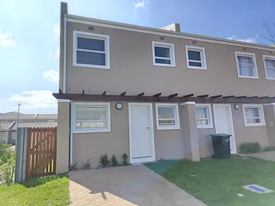 2 Bedroom Apartment To Rent in Kuils River - 7419.webp