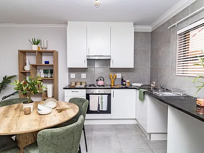 3 Bedroom Apartment To Rent in Kuils River - img