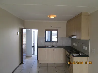 2 Bedroom Apartment To Rent in Kraaifontein - 2PEi.webp