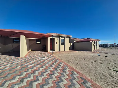 3 Bedroom House To Rent in Kuils River - jjLS.webp