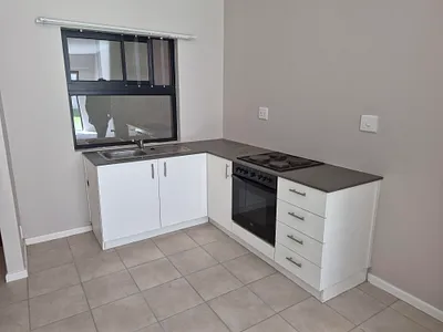 2 Bedroom Apartment To Rent in Cape Town - i0ec.webp