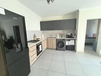 1 Bedroom Apartment For Sale in Sandton - img
