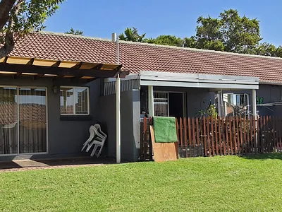 2 Bedroom Apartment For Sale in Edenvale - LQNw.webp