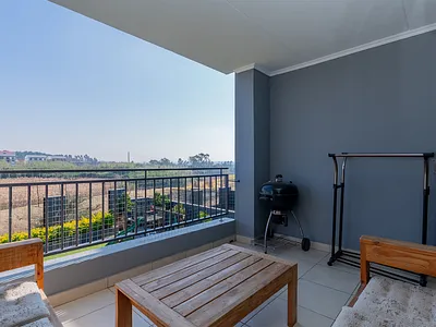 3 Bedroom Apartment For Sale in Edenvale - OMkf.webp