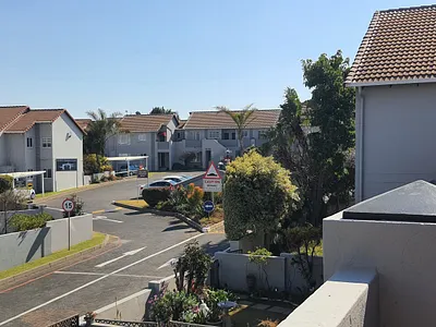 1 Bedroom Apartment For Sale in Edenvale - Y9bE.webp