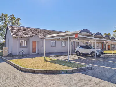 2 Bedroom Apartment For Sale in Edenvale - nQxz.webp
