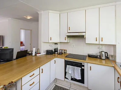 2 Bedroom Apartment For Sale in Edenvale - img