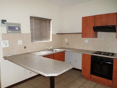 2 Bedroom Apartment For Sale in Edenvale - img