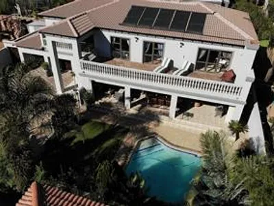 4 Bedroom House For Sale in Edenvale - img