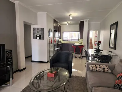 2 Bedroom Apartment To Rent in Edenvale - oUrH.webp