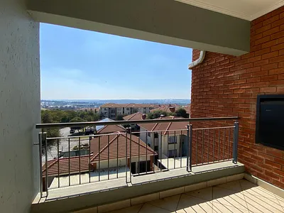 2 Bedroom Apartment To Rent in Edenvale - e7ph.webp