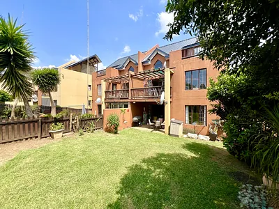 2 Bedroom Apartment For Sale in Edenvale - LvaF.webp
