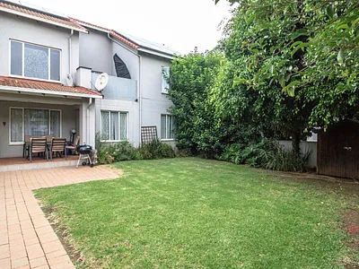 3 Bedroom Apartment For Sale in Edenvale - img