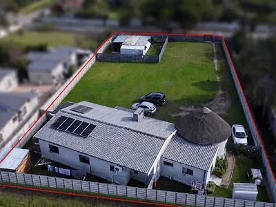 3 Bedroom House For Sale in Klein Brak Rivier - hhb2.webp