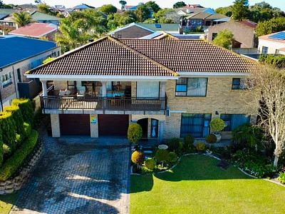 4 Bedroom House For Sale in Klein Brak Rivier - img