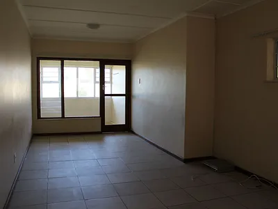 2 Bedroom Apartment To Rent in East London - VgsU.webp