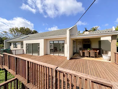 3 Bedroom House For Sale in East London - cFHl.webp