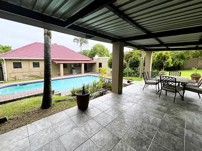 3 Bedroom House For Sale in East London - sZJ2.webp