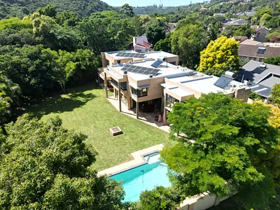 8 Bedroom House For Sale in East London - XLdn.webp