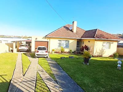 3 Bedroom House For Sale in East London - xbxV.webp